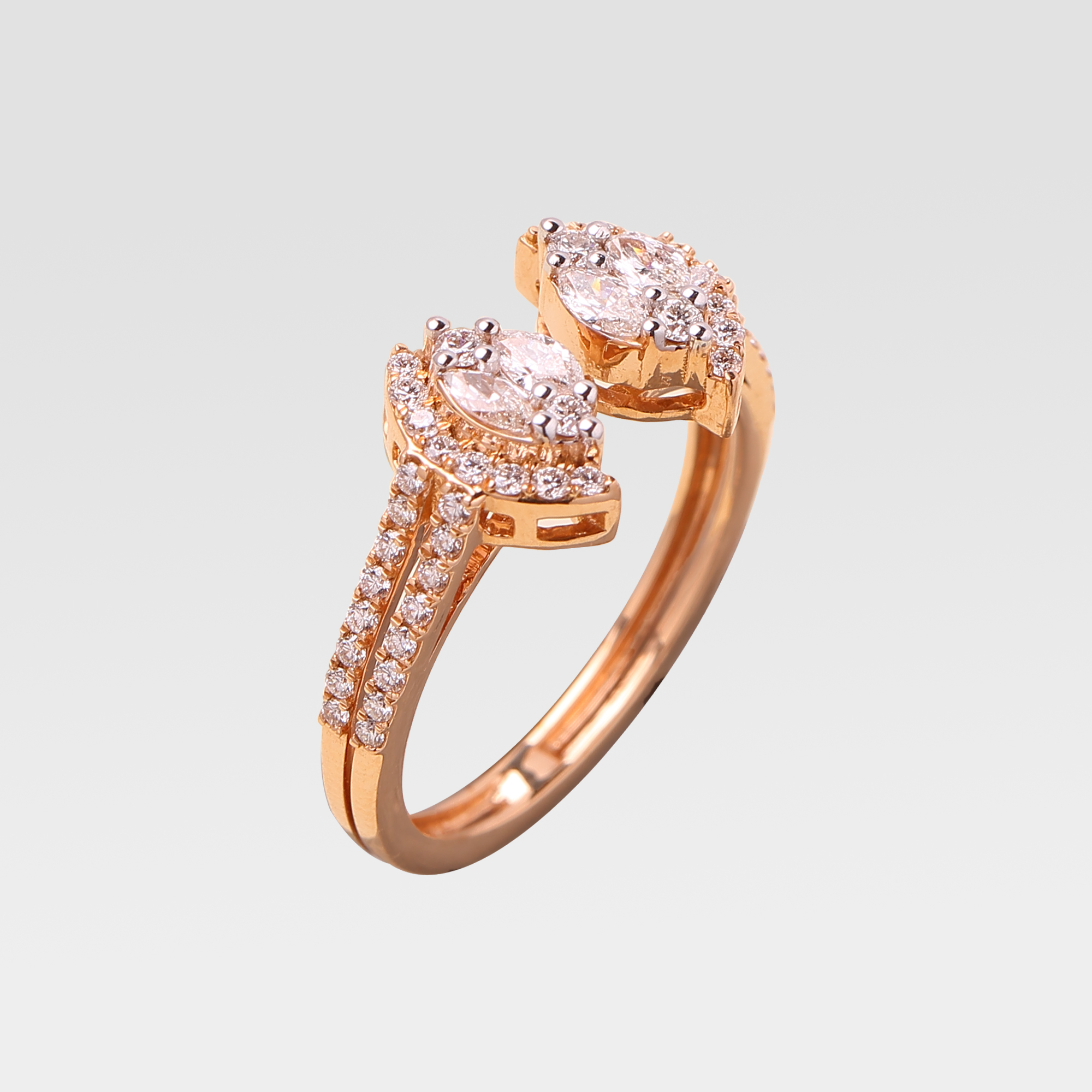 Sparkling diamond ring