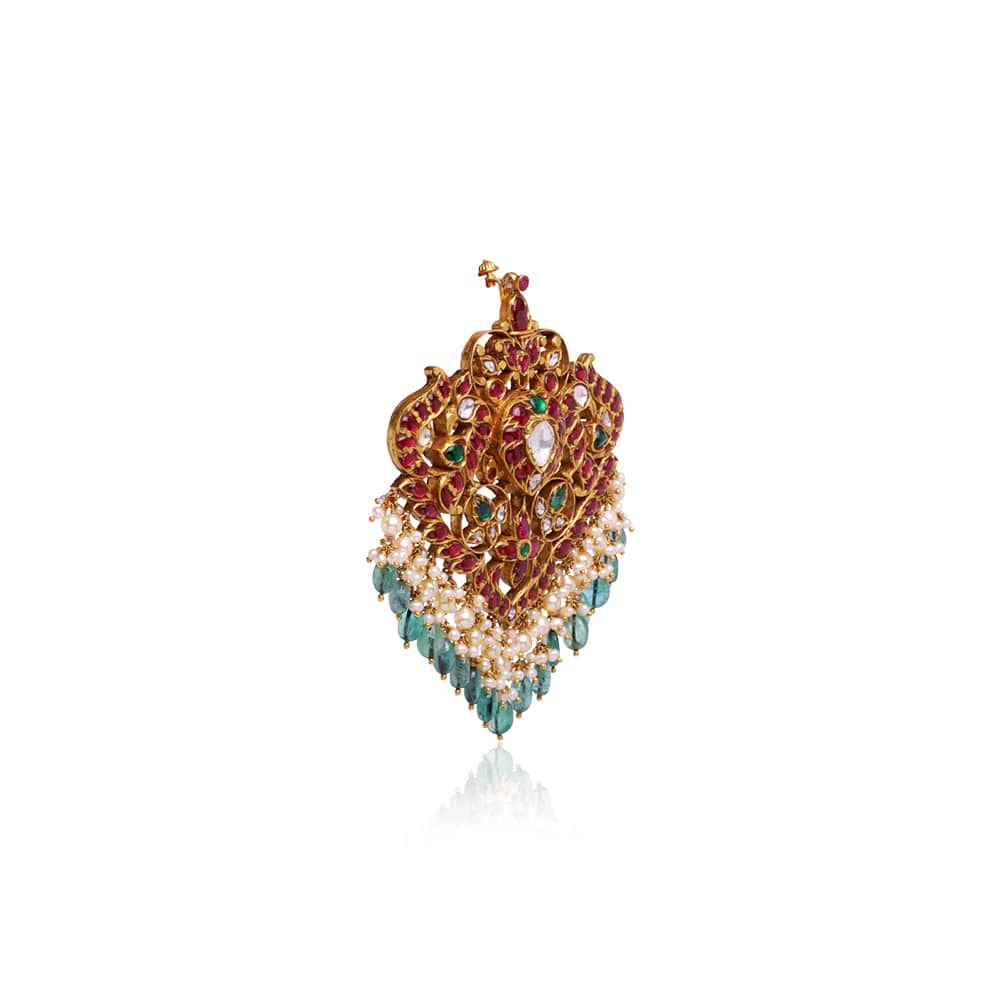 Dramatic Kundan Pendant