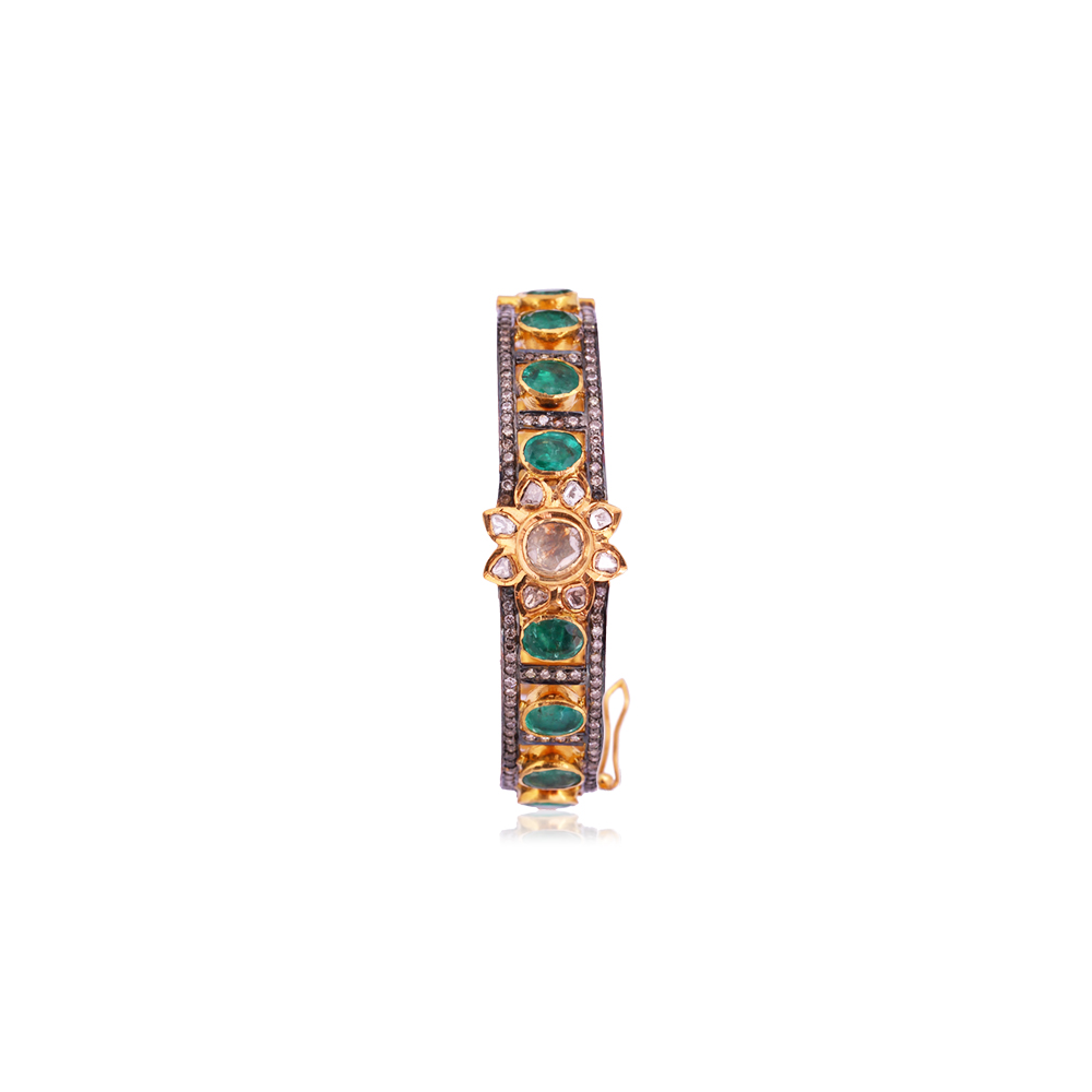 Emerald Studded Kada